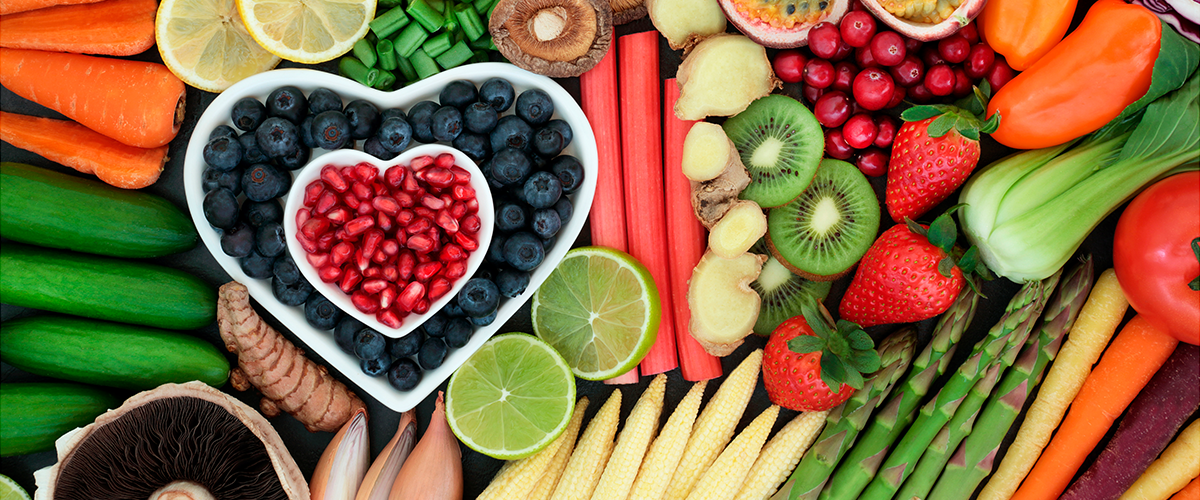 Banner do artigo Alimentação saudável: aprenda a cuidar da sua alimentação e conheça os benefícios oferecidos pelo consumo de frutas e legumes